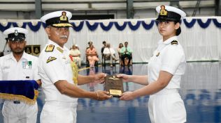 Sub Lieutenant Aastha Poonia becomes Indian Navy’s first woman fighter pilot trainee