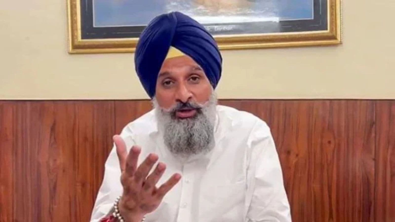 Now, Vigilance takes Majithia to his office; Ganieve stopped from entering