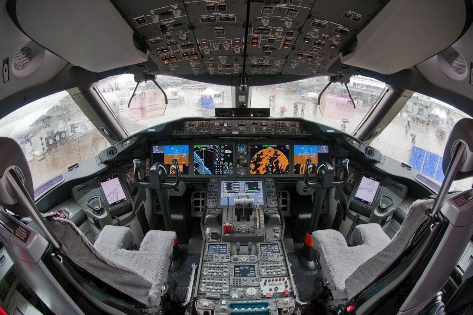 Boeing_787-8_N787BA_