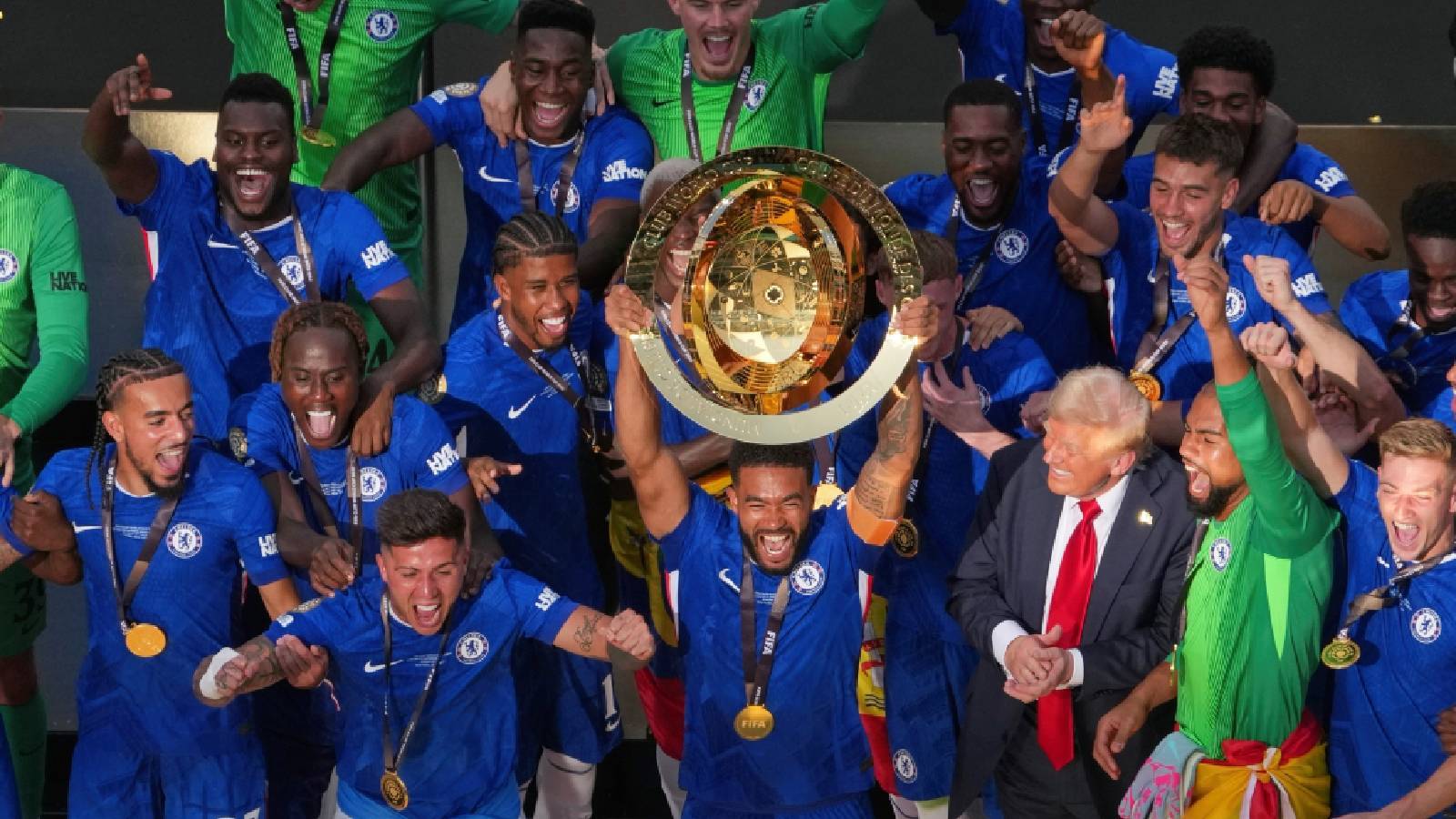 Donald Trump Cwc Why Chelsea players waited for Donald Trump to leave the podium during ...
