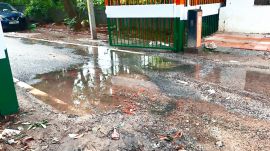 Water pipeline leaking, delhi Water pipeline leaking, kailash Water pipeline leaking, delhi news, India news, Indian express, current affairs