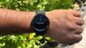 Gemini can be summoned on your smartwatch with a simple tap on the home button. (Image Credit: Chitral Khambhati/Indian Express)