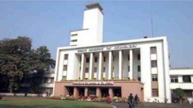 IIT Kharagpur, IIT Kharagpur death, IIT Kharagpur student hanging, IIT Kharagpur suicide, Kolkata news, WEst Bengal news, Indian express, current affairs