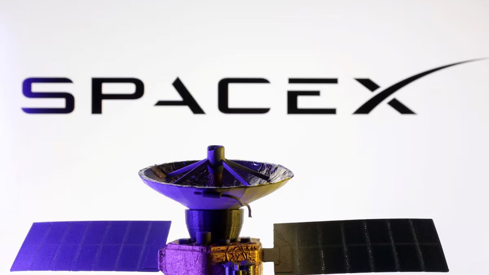 SpaceX probes for cause of Starlink’s global satellite network outage