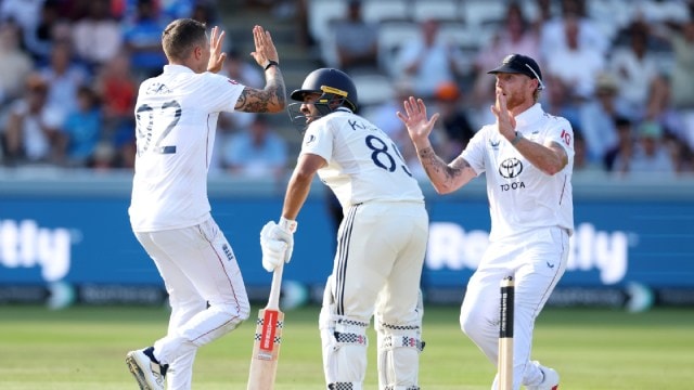 Ravi Shastri lamented the top-order's poor display in India's Lord's Test defeat. (AP)