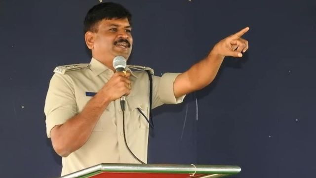 Karnataka IPS officer Srinath Joshi. (Image: chikkattieducationgadag/Facebook)
