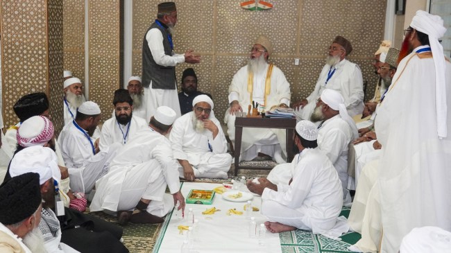 Muslim clerics, Bhagwat agree on interfaith dialogue at meet