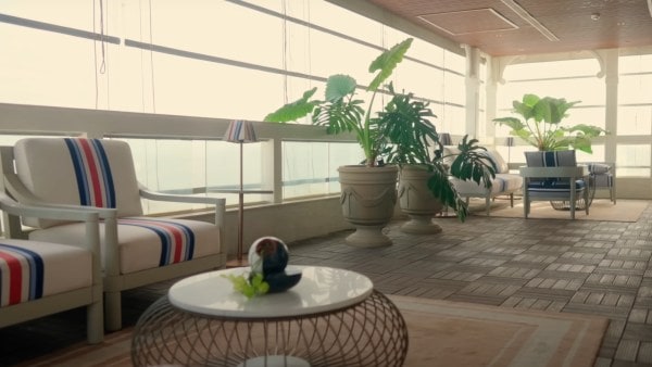 A look inside Karan Johar's apartment. (Pic: Asian Paints/YT)