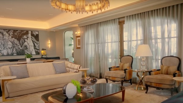 A look inside Karan Johar's apartment. (Pic: Asian Paints/YT)