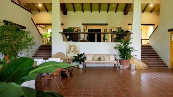 A look inside Suniel Shetty's farmhouse. (Pic: Asian Painta/YT)