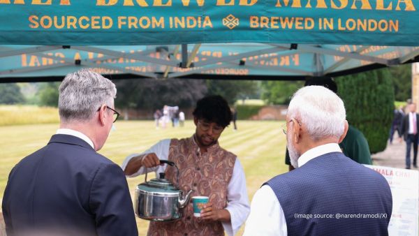 PM Narendra Modi, UK PM Keir Starmer having Indian Chai