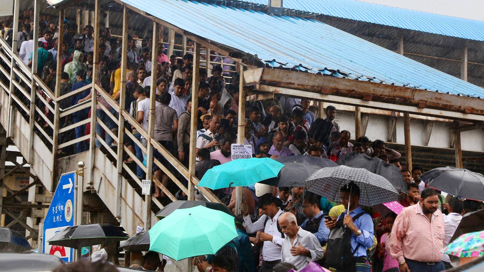 Mumbai Sees Little Rain Despite Orange Alert
