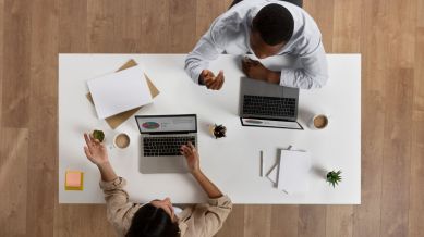 A new Lightcast report shows that non-tech roles requiring AI skills offer 28% higher salaries, driven by tools like ChatGPT and Copilot. (Image: FreePik)