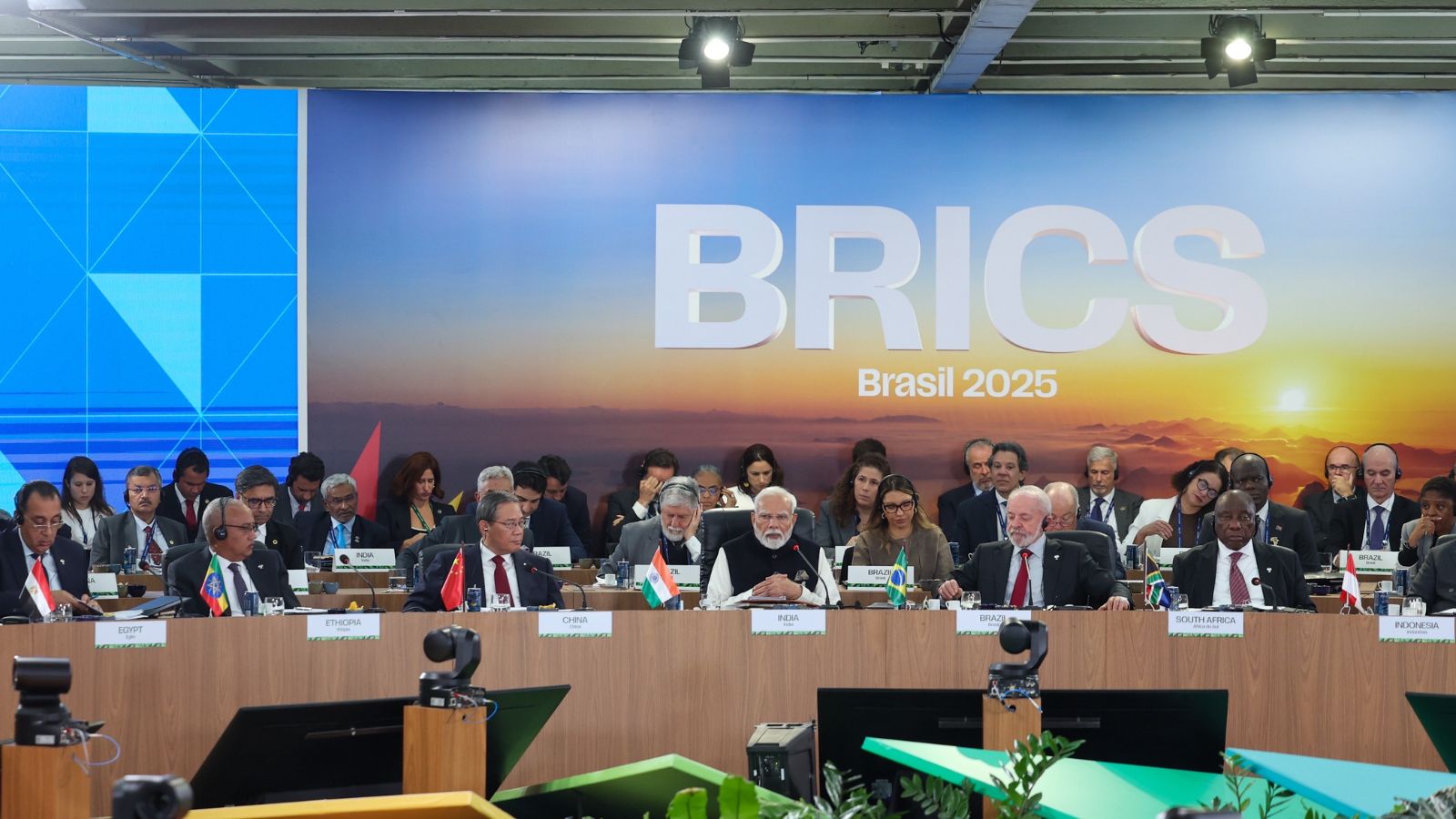 PM Modi Brazil Visit LIVE Updates: PM Modi Brazil Visit Today to attend 17th Brics Summit 2025 Latest News Update