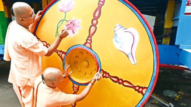 Police sources said massive security and traffic arrangements are also in place for the Suna Besha (golden attire of the deities) on Sunday, a ritual of the Rath Yatra that attracts the highest number of people.