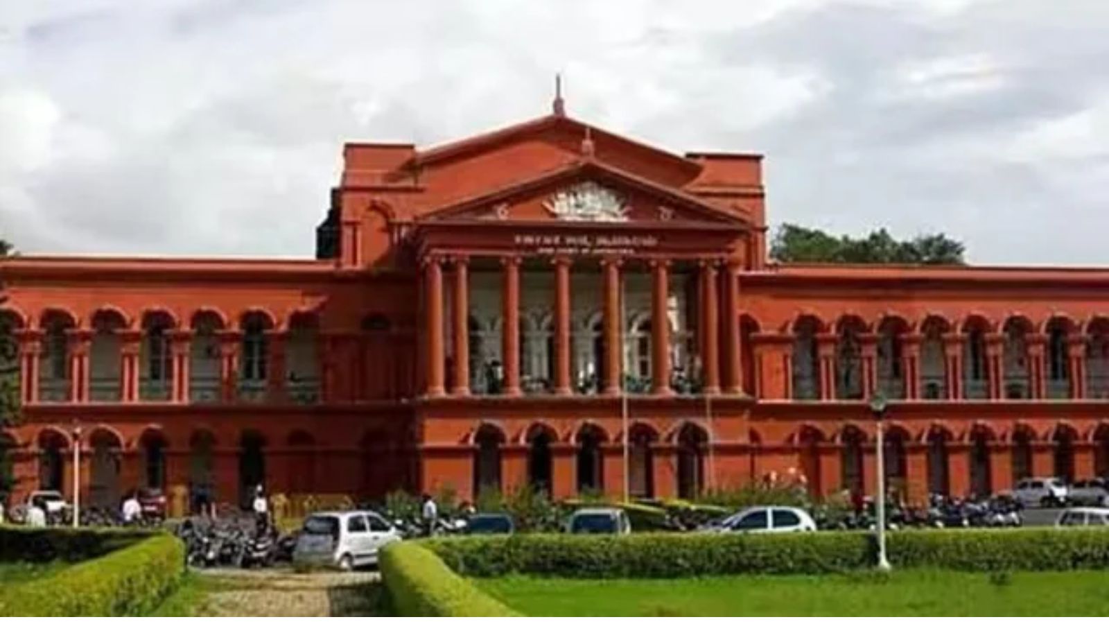 Karnataka HC Fines Officials for Para-Swimmer Cash Award Delay