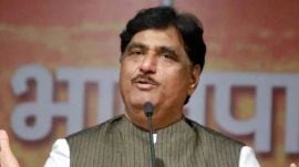 Yashashree is the third daughter of late BJP leader Gopinath Munde