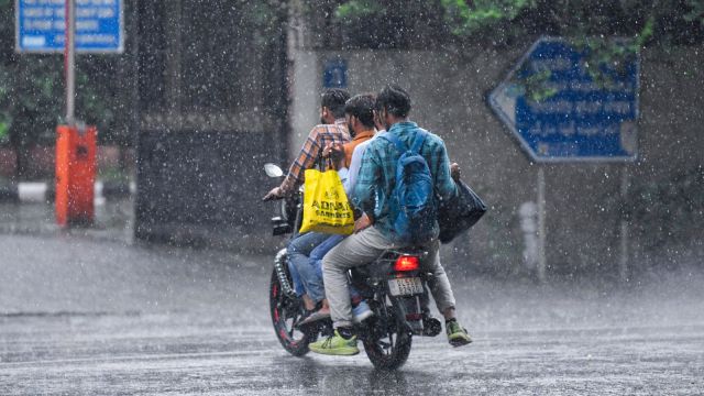 After incessant rainfall over the weekend, Delhi recorded its AQI at 79 (satisfactory).