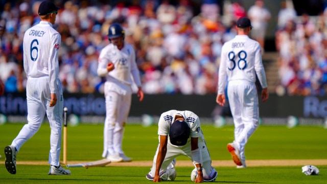  Mohammed Siraj reacts after being hit in the shoulder during day five of the Third Test at Lord's, London, Monday July 14, 2025. (PA via AP)