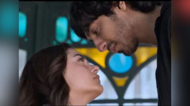Image Result For Saiyaara Rotten Tomatoes
