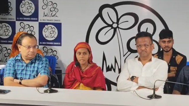 Malda woman reiterates charge against Delhi Police at TMC presser in Kolkata