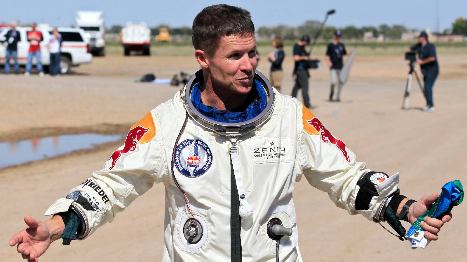 Sound Barrier Breaker Felix Baumgartner Dies in Italy