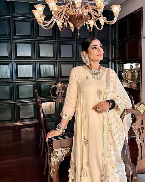 Inside Raveena Tandon's house. (Photo: Raveena Tandon/Rasha Thadani/Instagram)