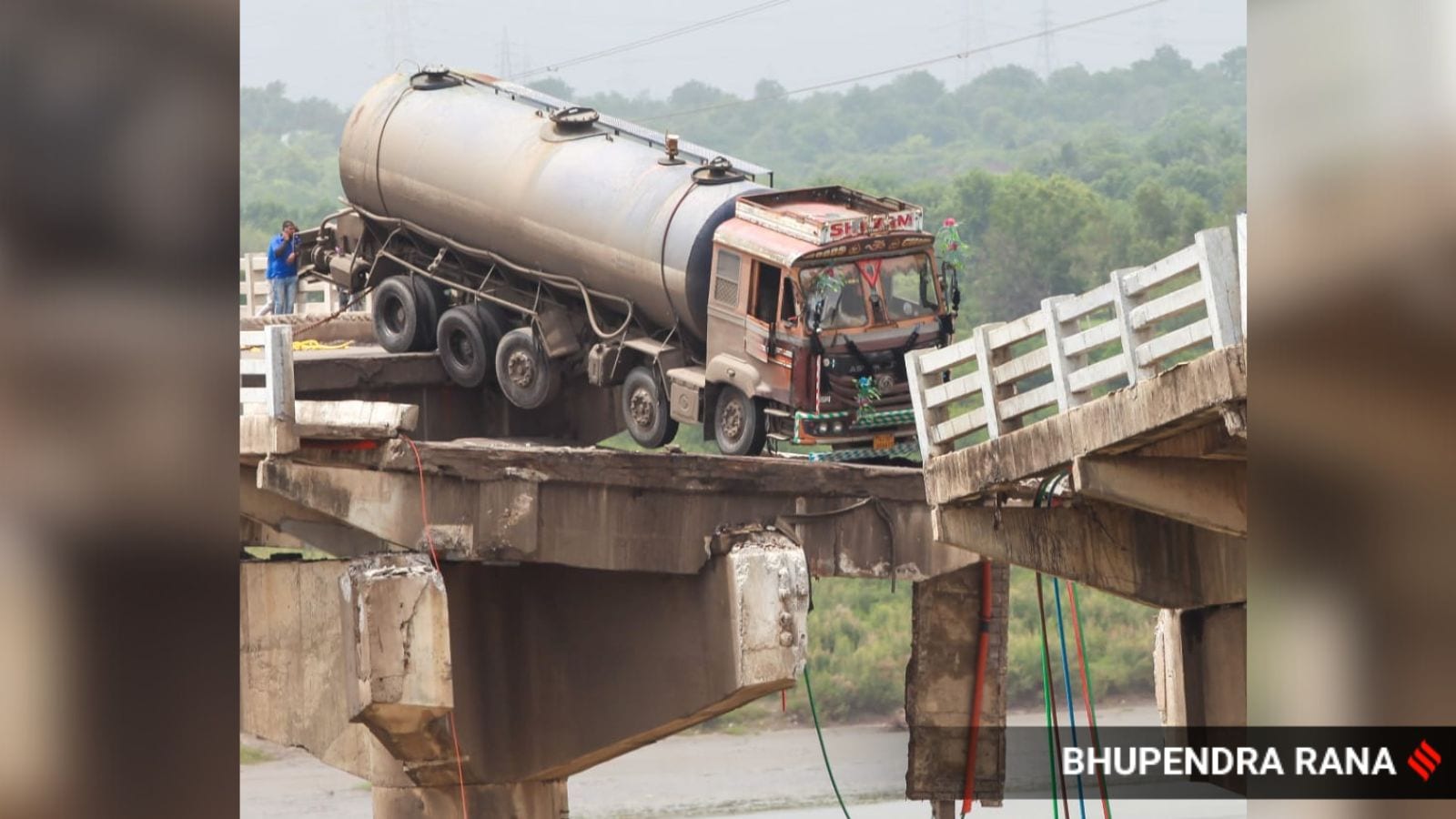 Gujarat bridge collapse: Preliminary report cites pedestal and articulation crushing
