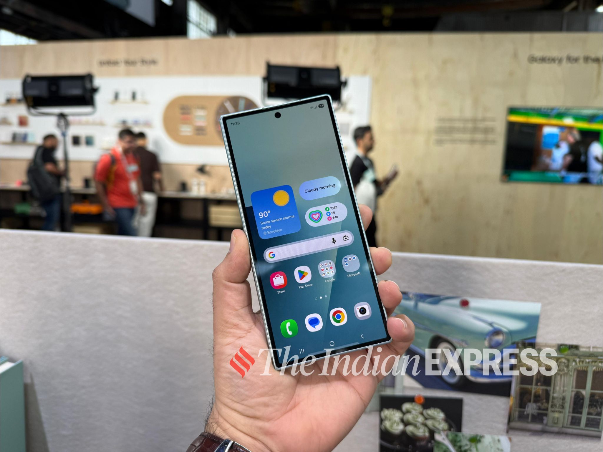The Galaxy Z Fold 7 has a bright 6.5-inch outer screen and opens to reveal an 8-inch inner screen. 