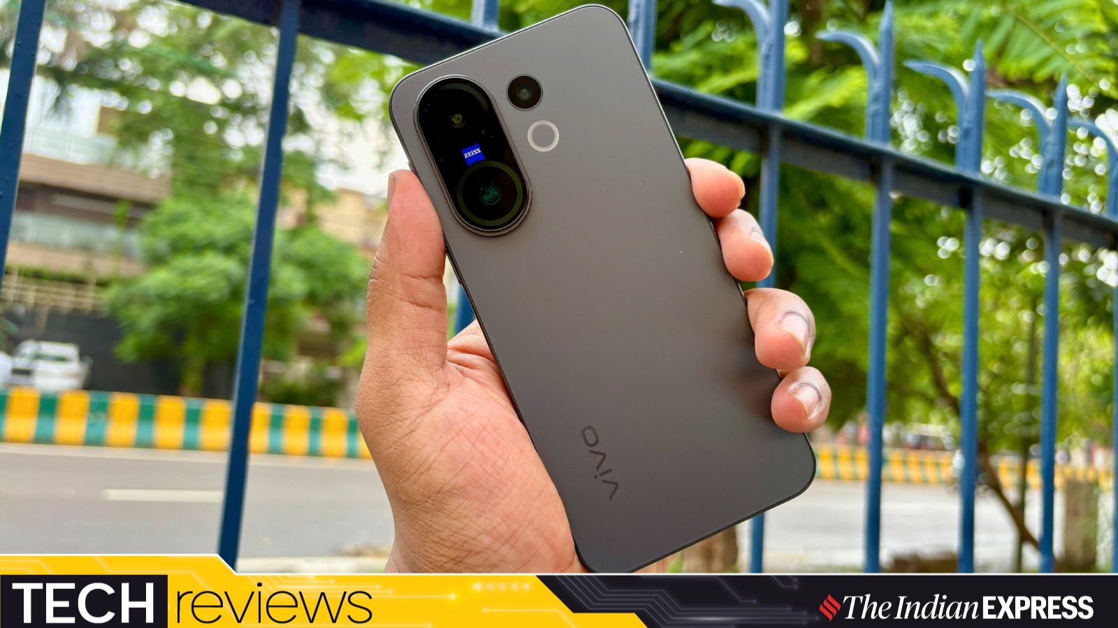 I tried the Vivo X200 FE for a week; here’s why it may be 2025’s best compact phone