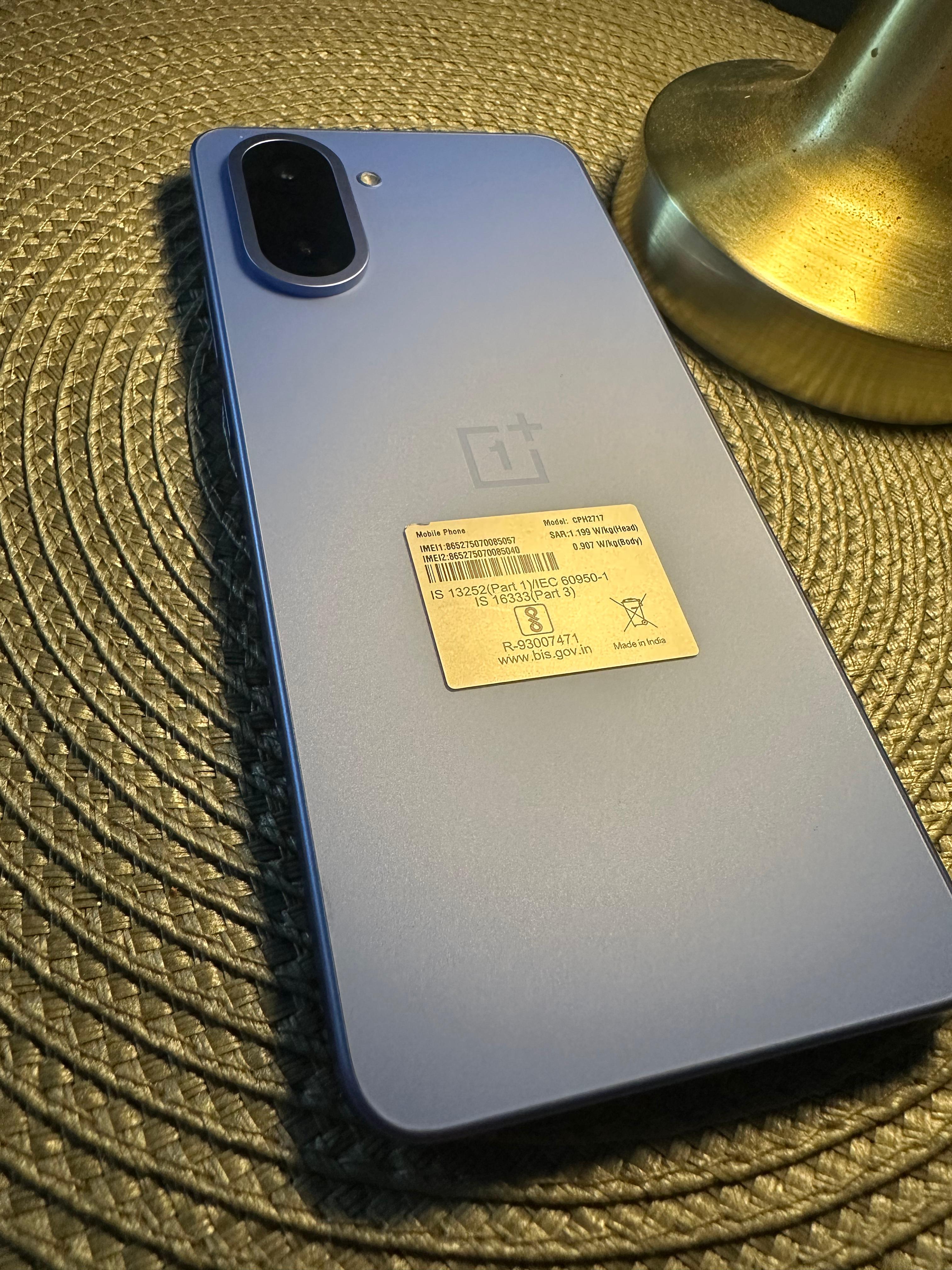 The mammoth 7100mAh battery is easily one of the strongest points of the Nord CE 5. 