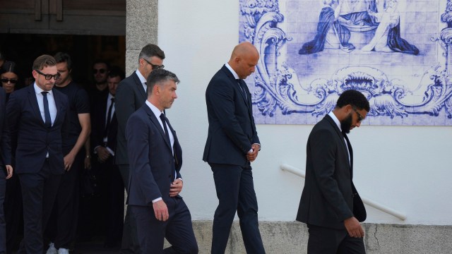 Liverpool had delayed the return of Slot and his players for pre-season training as most of them had attended Jota's funeral in Portugal last week. (AP Photo)