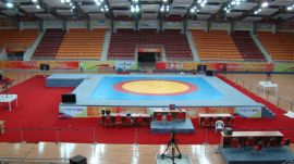 The massive institute in Pune’s Koregaon Park is a world unto its own, with hundreds of athletes — from dreamy-eyed teenagers to the battle-hardened Olympians — making it their home