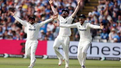 India's captain Shubman Gill, right, along with teammates appeal to the umpire during day four of the second cricket test match between England and India at Edgbaston in Birmingham, England, Saturday, July 5, 2025. (AP Photo/Scott Heppell)