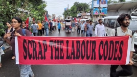 CPIM supporters during a rally in support of Bharat Bandh at Jadavpur