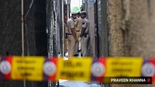 delhi police at the crime spot