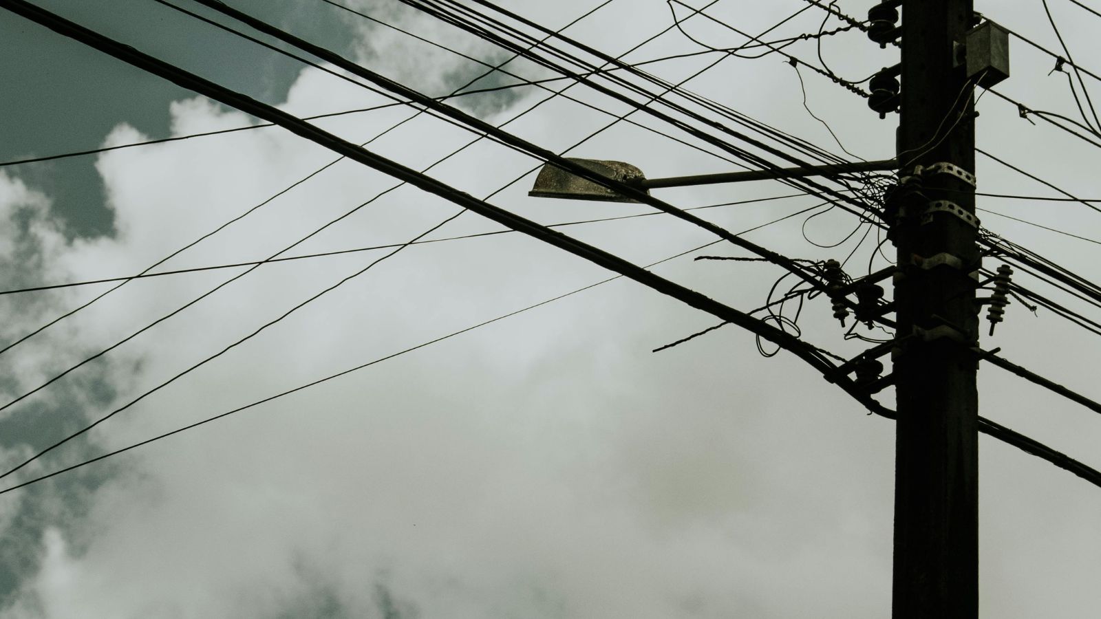 JERC Issues Show-Cause Notice Over Delayed Meter Rental Refunds