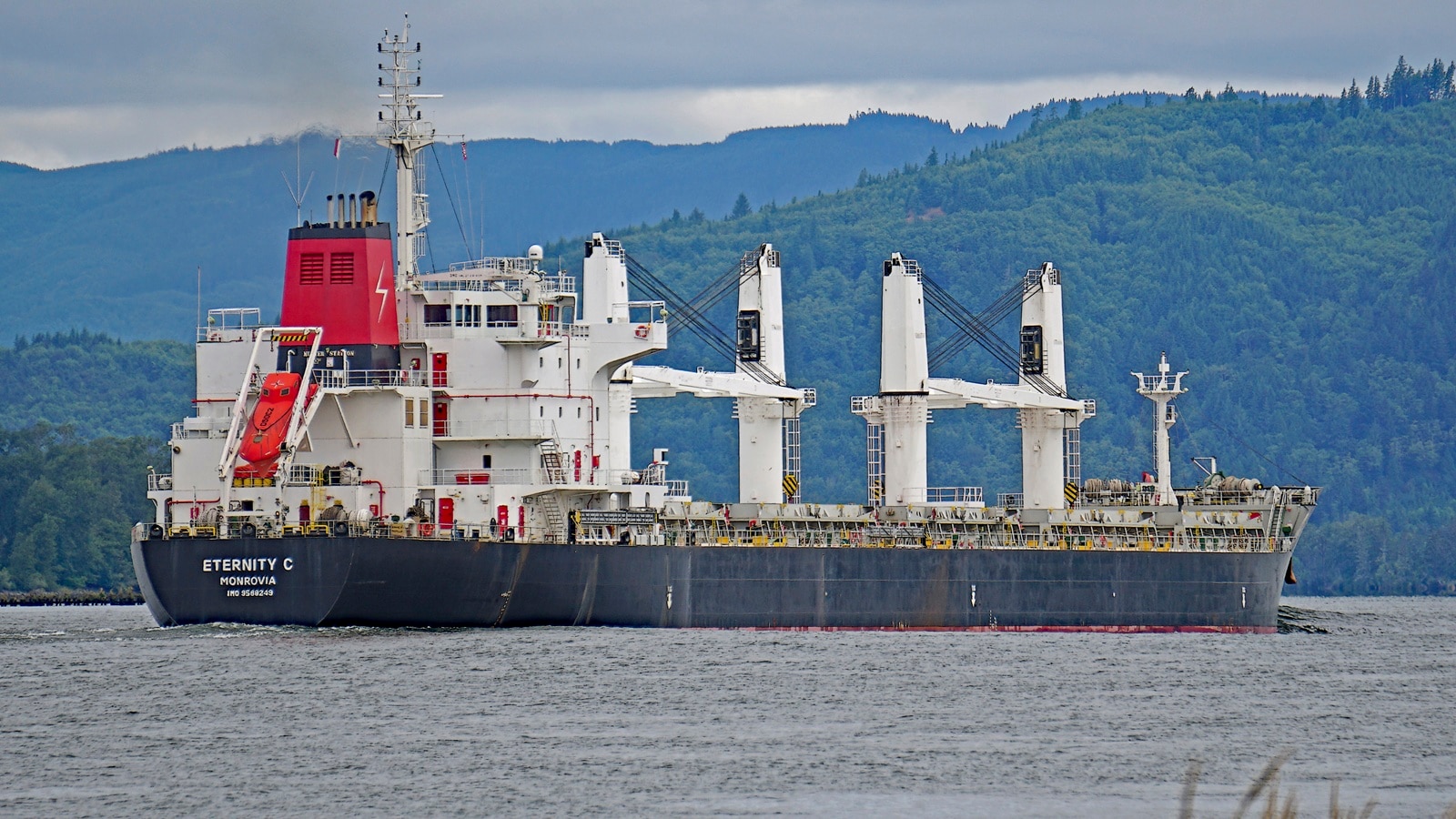 At least 4 killed, 15 missing after Houthis sink second Red Sea cargo ship ...