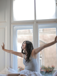 Avoid These 6 Things After Waking Up – Most People Do #3