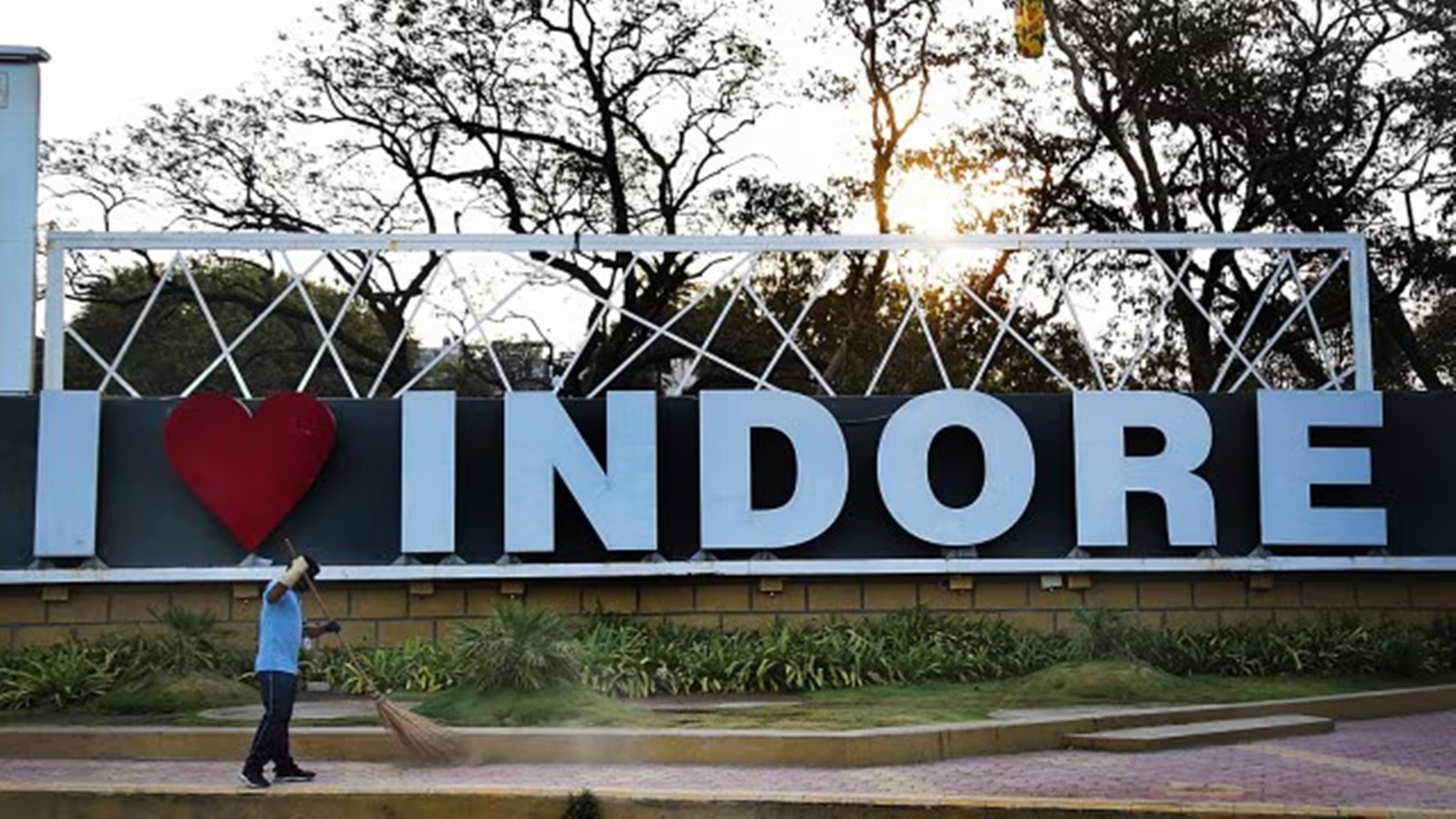 Indore to Mentor Varanasi on Sanitation Standards