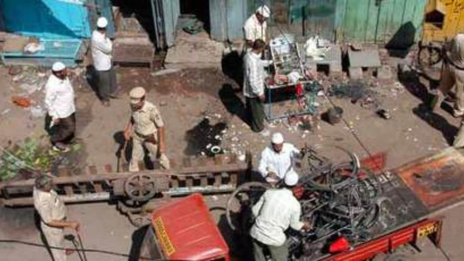 2008 Malegaon blast case, Malegaon blast verdict, NIA Malegaon case, Pragya Singh Thakur acquitted, Lt Colonel Prasad Purohit acquittal,