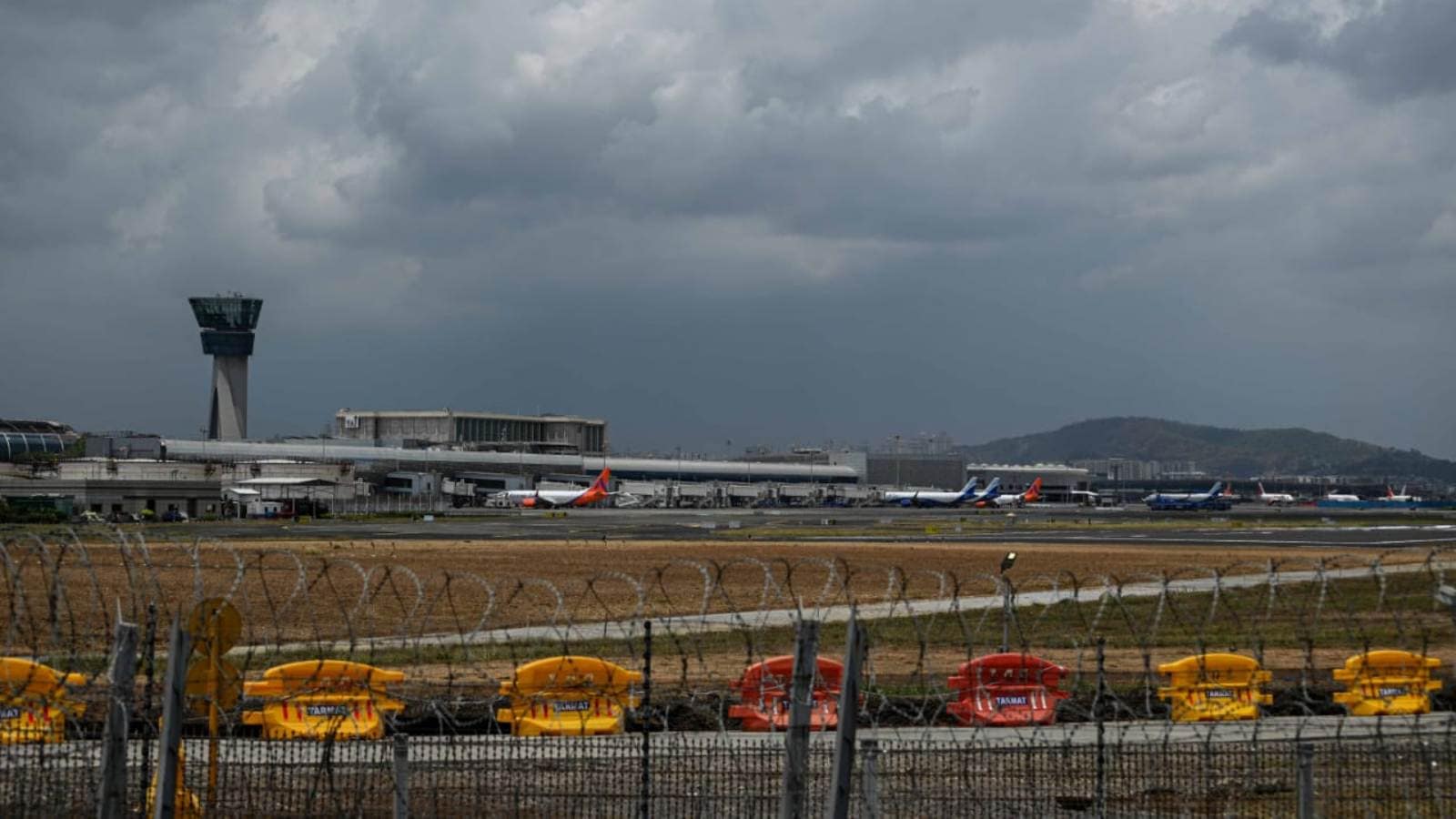 Cargo truck hits Akasa Air aircraft at Mumbai airport, inspection underway