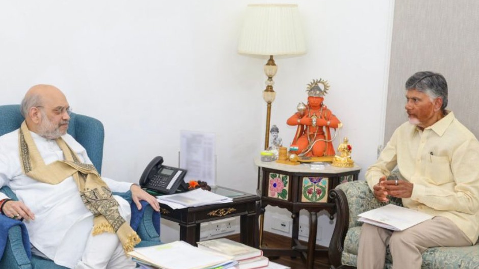 chandrababu naidu meets amit shah