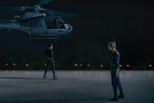 Charlize Theron and Uma Thurman in The Old Guard 2. 