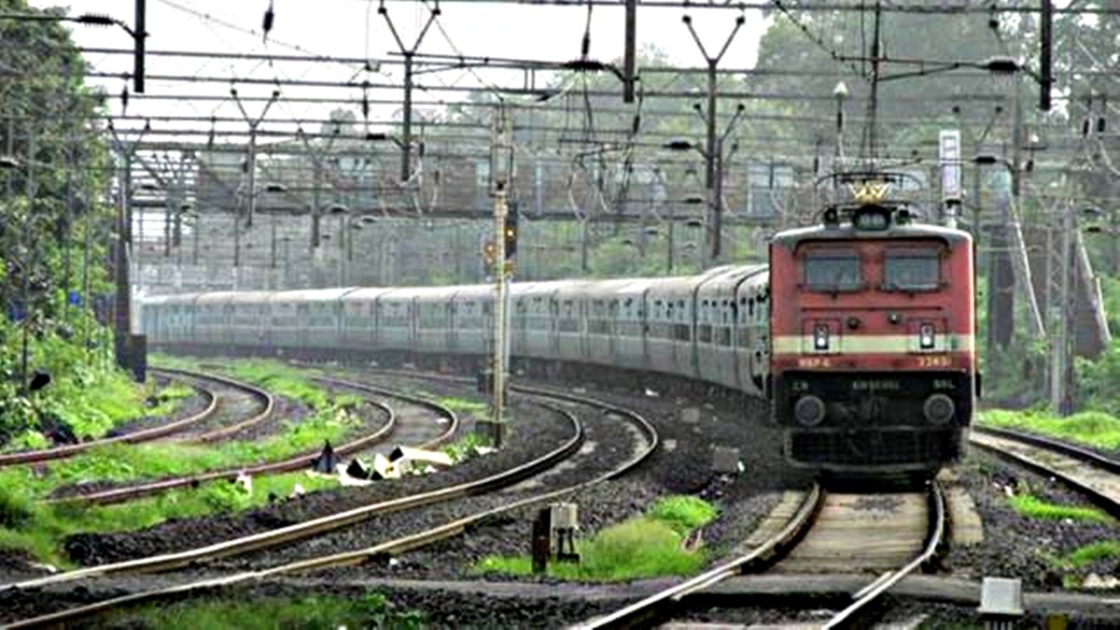 South Western Railway operated train with less than 2% occupancy for 7 years: CAG report