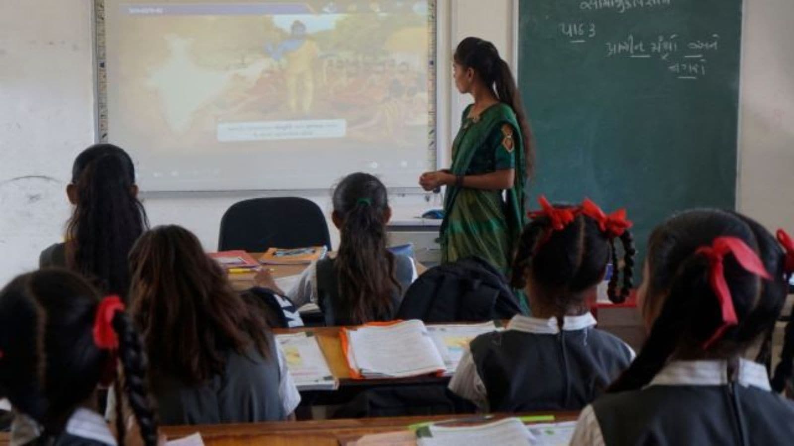 Maharashtra Students Outperform National Average; State Schools Lead Early Education