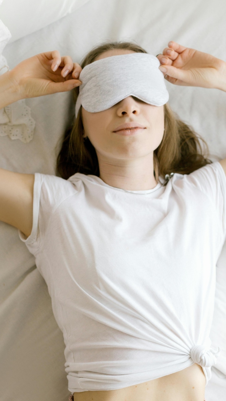 7–9 hours of sleep