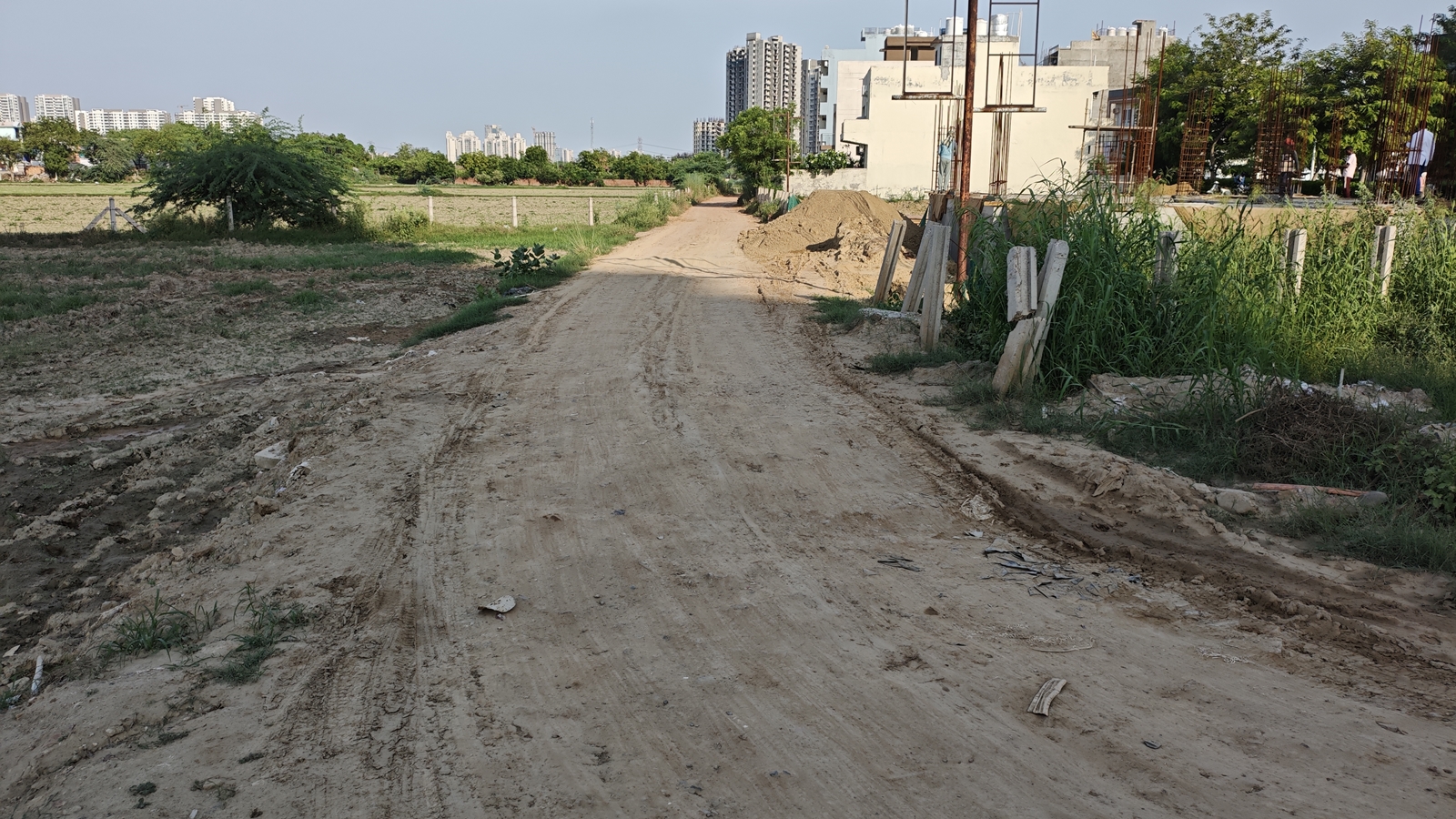 No approach road to enter Gurgaon residential society, home to 60 families
