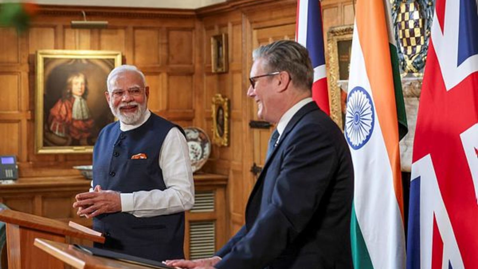Modi assists translator during UK trade deal signing