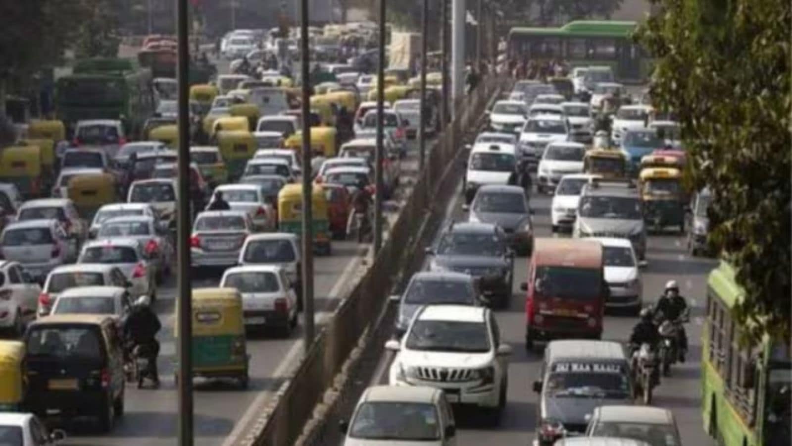 Are there 62 lakh old vehicles in Delhi? Ground data suggests otherwise